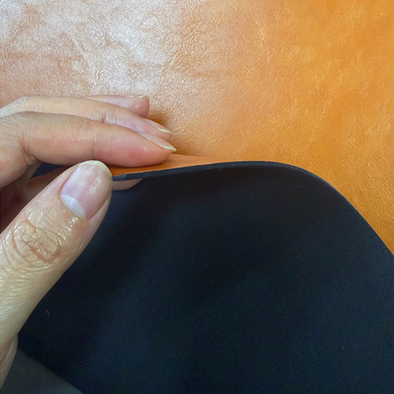 1,8mm laserovatelné koženkové listy s lepidlem/bez lepidla